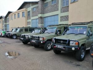 4x4 luxury safari Landcruiser